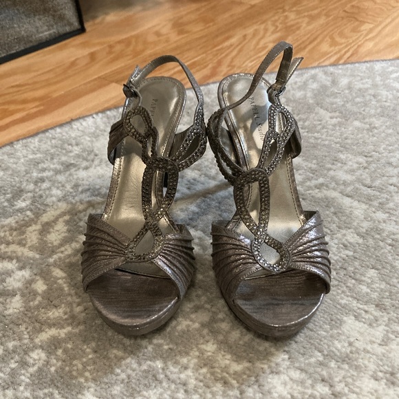 Pewter Jeweled Pumps - Picture 3 of 4